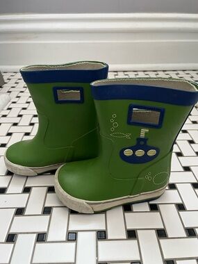 Lands’ End Pull-On Fish Rain Boots with Blue Trim